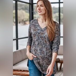 J Jill Simply Supima V Neck Tunic Top Shirt Size L Gray Paisley/Floral Knit
